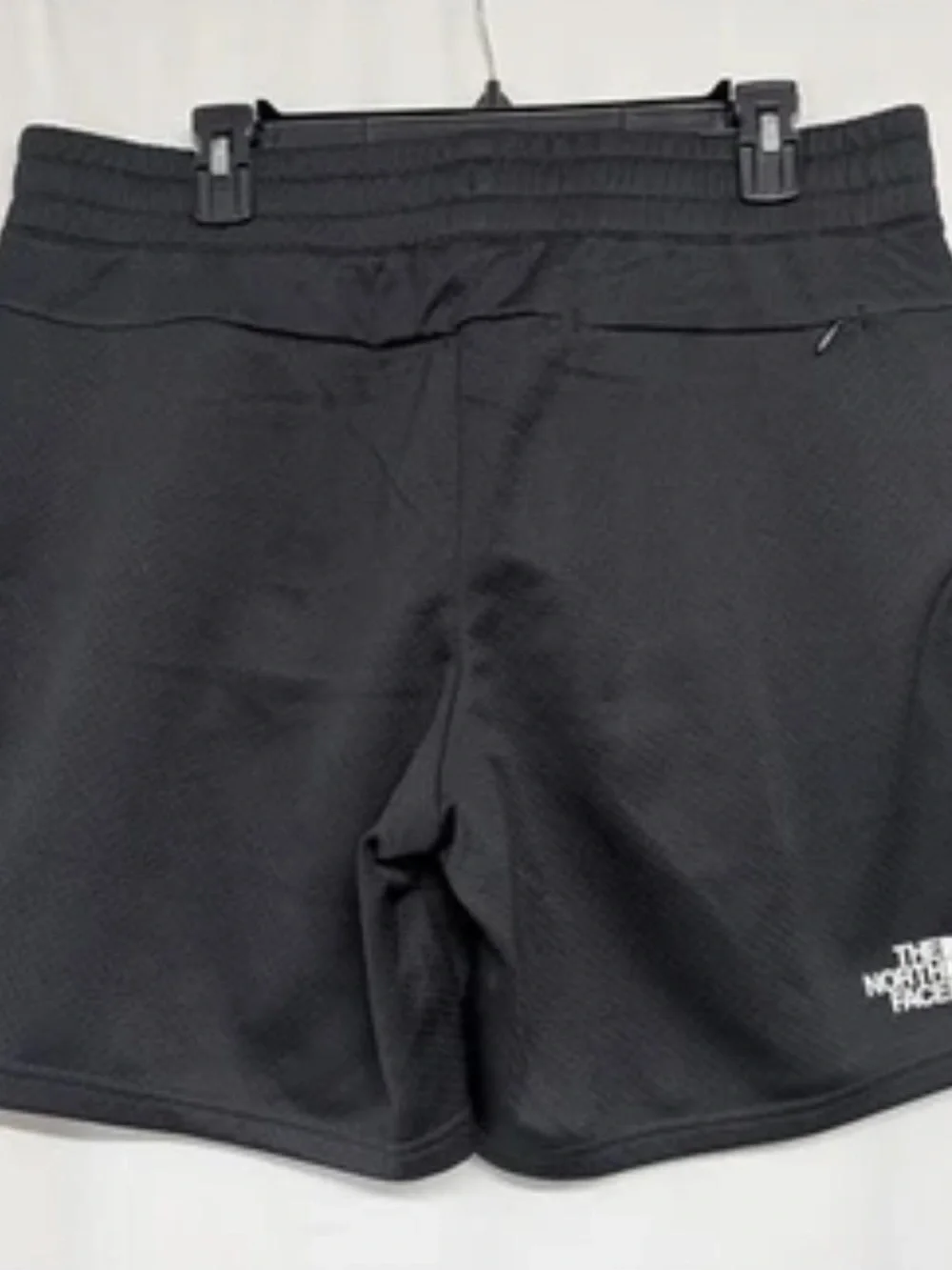 NWOT The North Face Men's Black Shorts Large Logo Athletic Elastic Waist Shorts